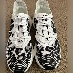 APL Streamline Running Shoes New without tags or box